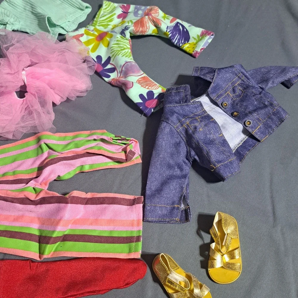 Unbranded doll clothes